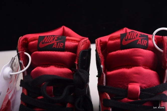 1st Kicks Air Jordan High WMNS OG Snake 1 Satin CD0461-601 0804